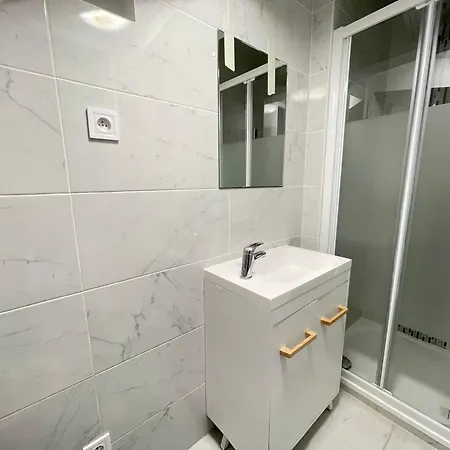 Fantastic Studio - 2min Tramway La Defense
